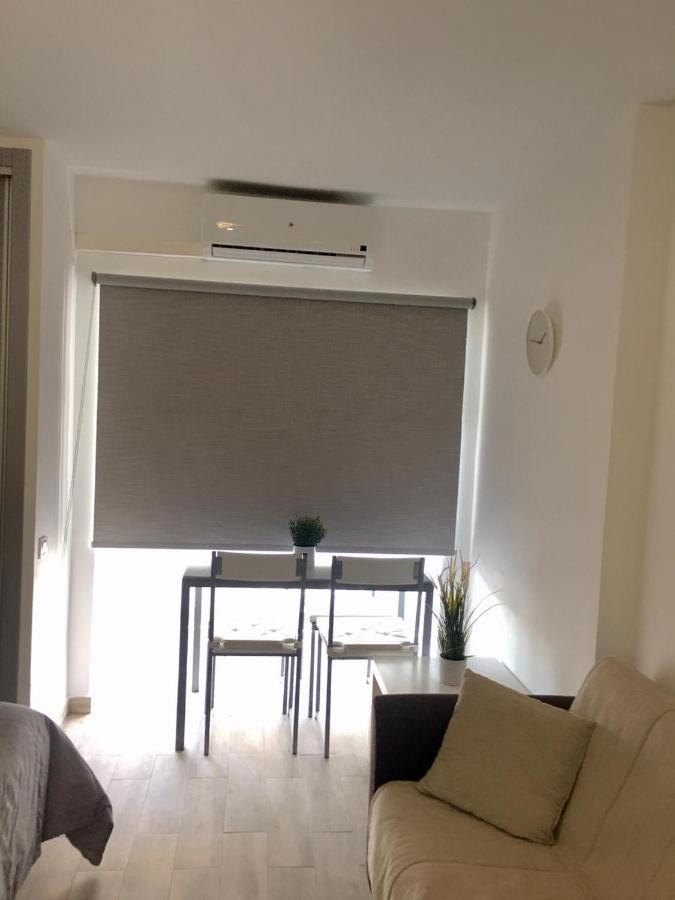 Iris Apartment, Lejlighed
